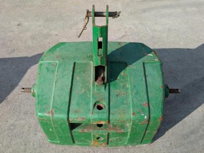 John Deere 900Kg weight block