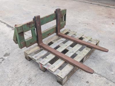 Pallet forks Bomford bracket's