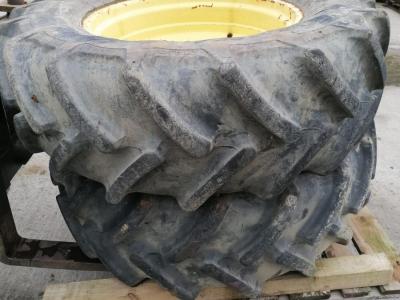 John Deere Wheels and tyres