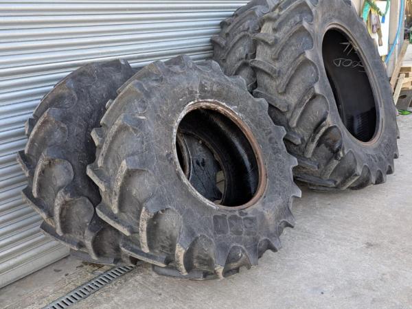 BKT tyres 460/85/38  420/85/24