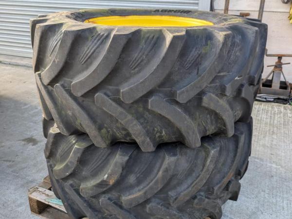 John Deere wheels and tyres Ozka 480/65/24